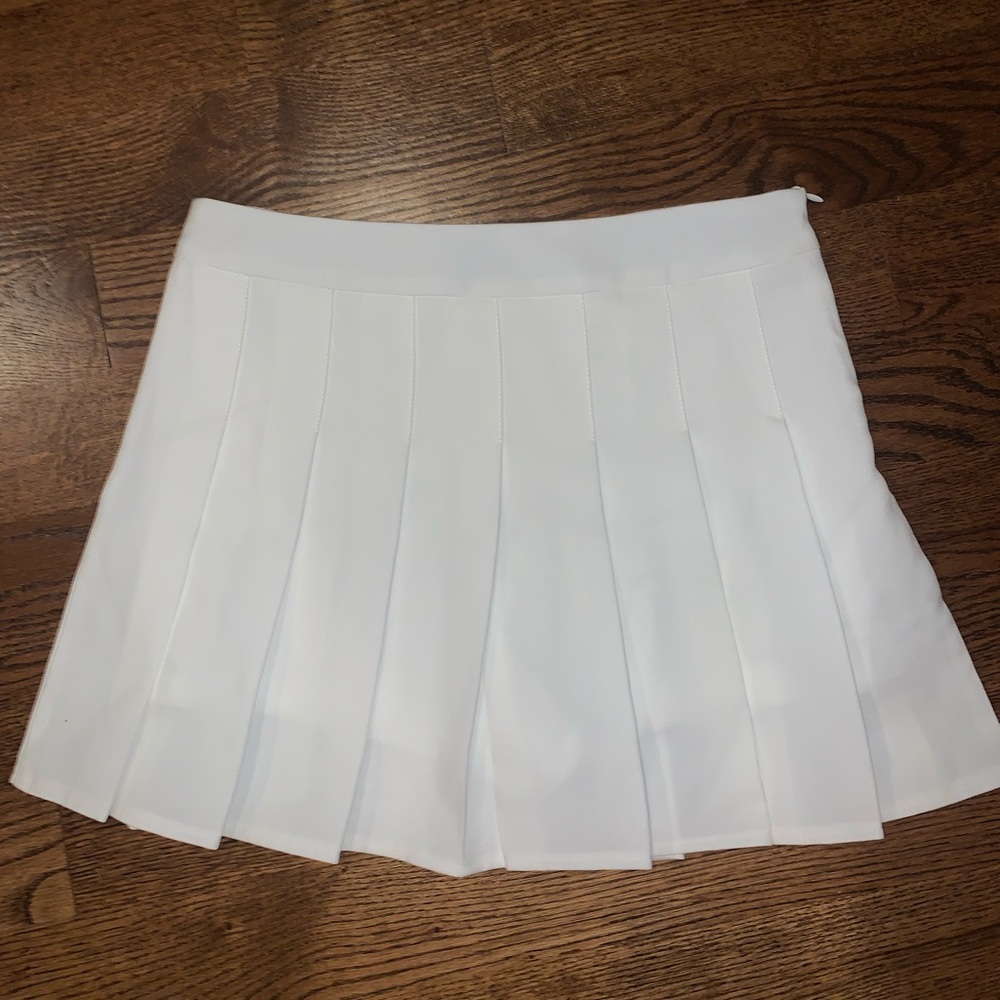 white tennis skirt